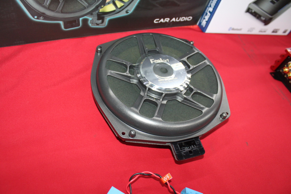 宝马5系专车专用汽车音响,成都宝马525音响改装