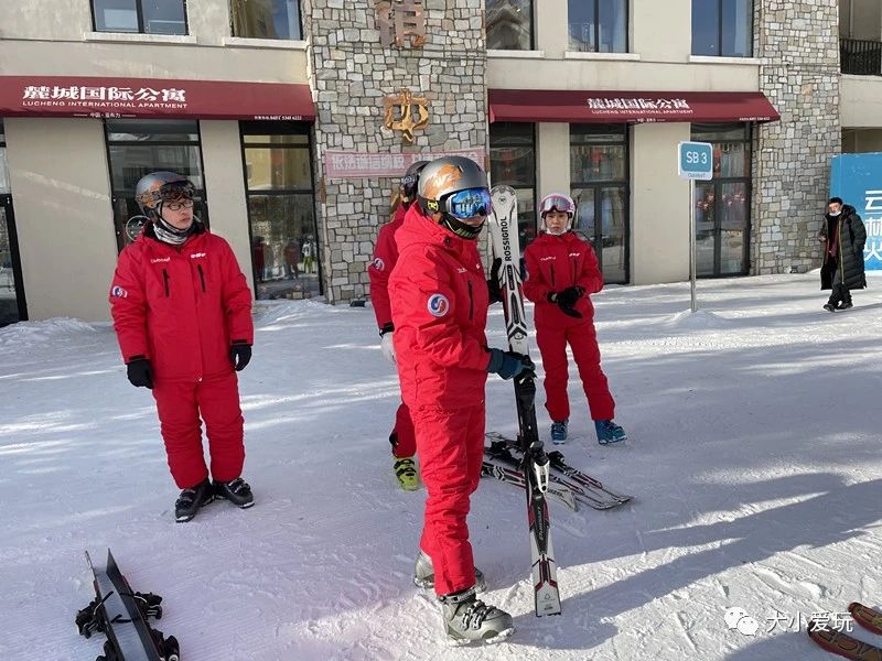 亚布力滑雪亚洲第一陡,国内必去十大滑雪场滑雪