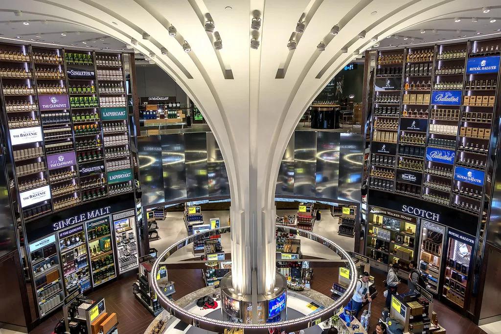 桂林机场免税店,桂林两江机场免税店