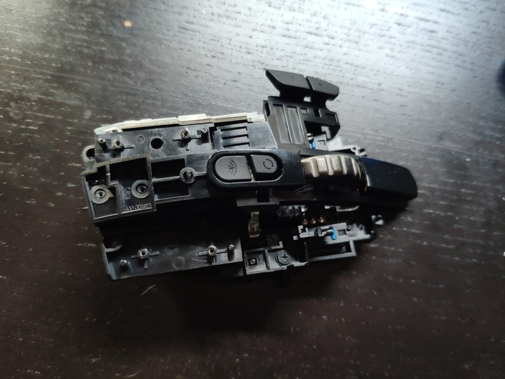 拆解罗技g90鼠标,罗技g502怎么拆右键微动开关