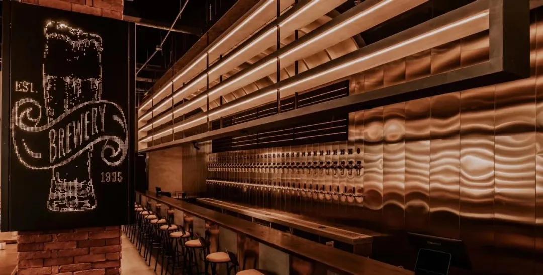 *疆新**90后空间设计师，跨行追求梦想，把老乌鲁木齐搬进商场