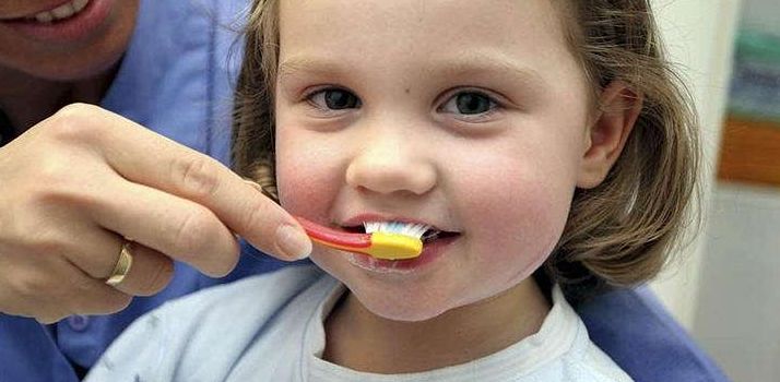 儿童牙齿如何保护防止蛀牙,预防小孩牙齿蛀牙最好做保护方法