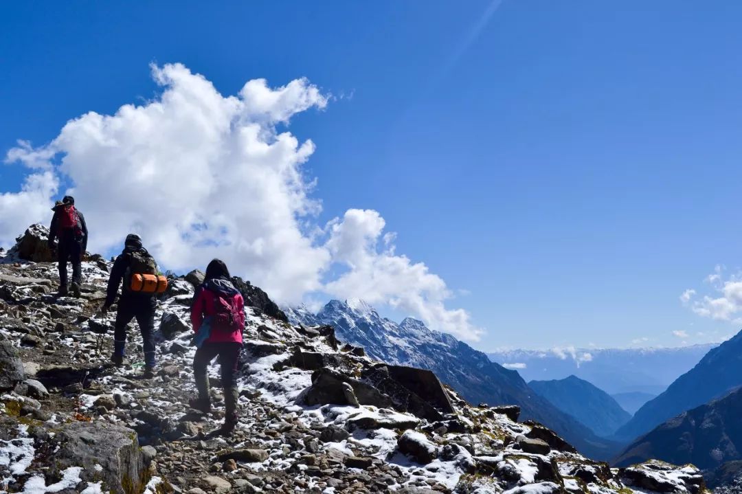 国内100条徒步路线,一生必去的10条徒步线