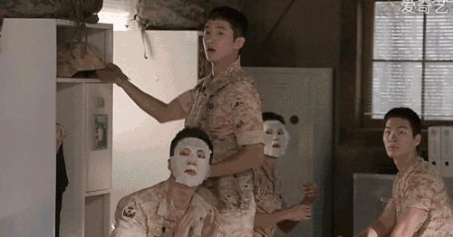 当男人开始化妆穿裙子了,当男人开始化妆