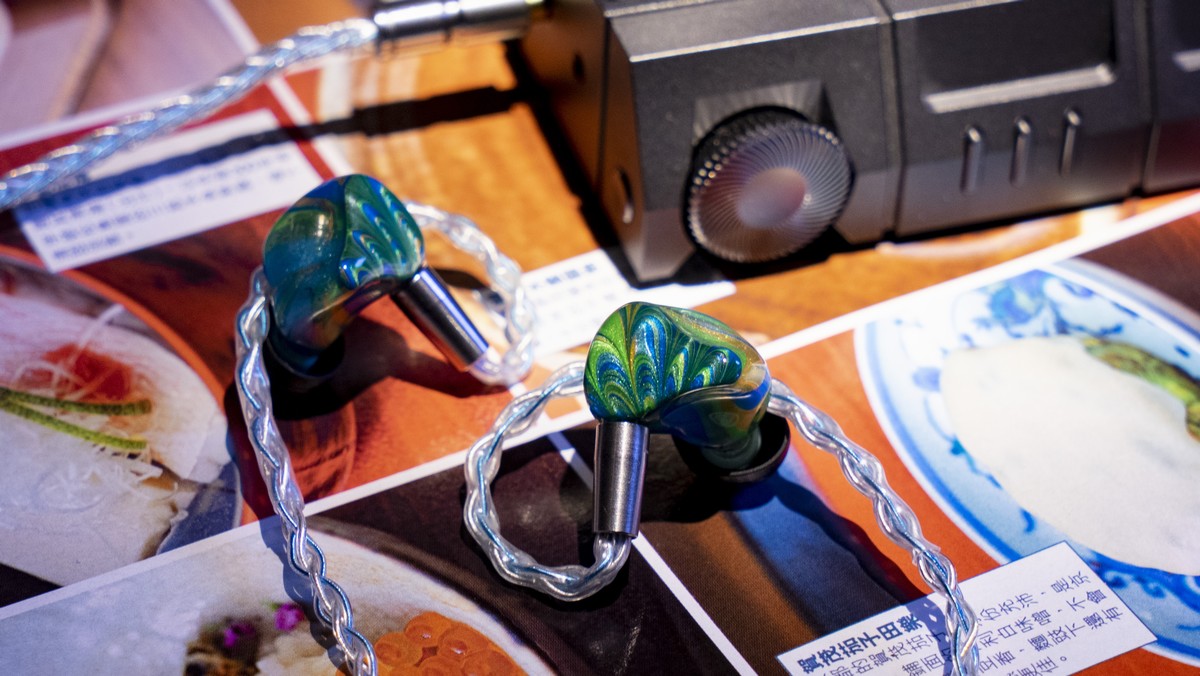 reecho耳机评测,reecho入耳式重低音耳机