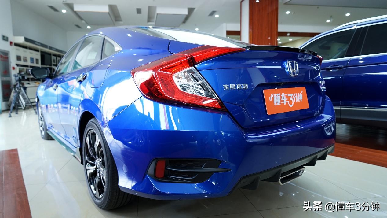 本田思域劲势版最受欢迎颜色,本田思域十一代优点与缺点