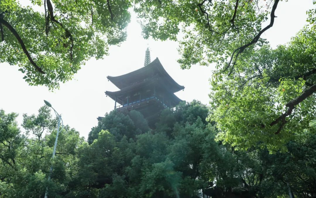 秋天值得逛的地方,秋天最适合旅游的城市推荐