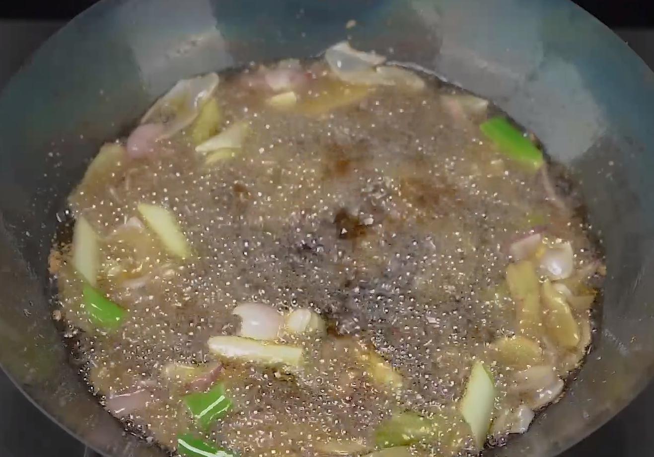 最香的四川辣椒油配方,酒店万能辣椒油制作方法