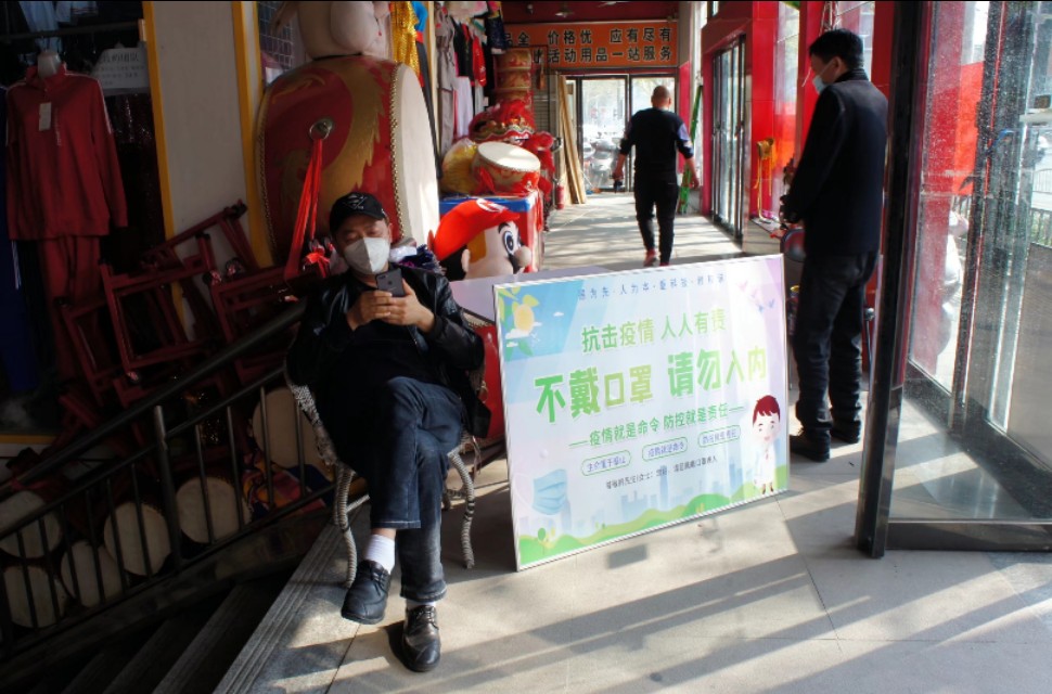 演出服装批发市场大全,疫情下的杭州服装批发市场