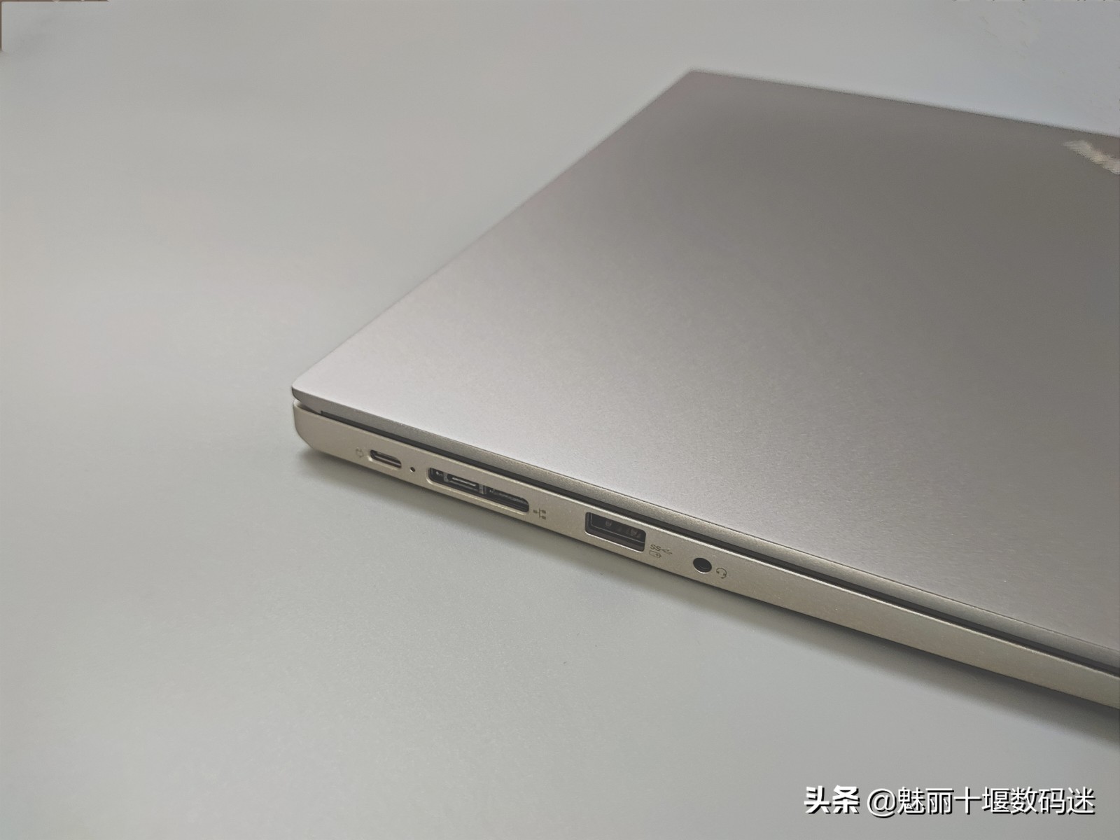 thinkpads22016款评测,升级版的thinkpad2020s2值得买么