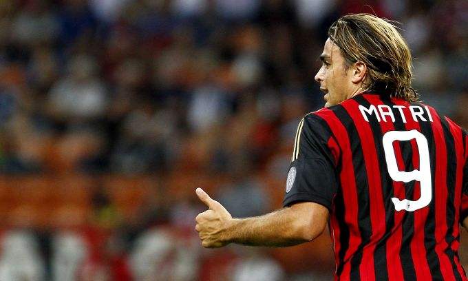 足坛浪子回家欲终老,足坛浪子退役名单