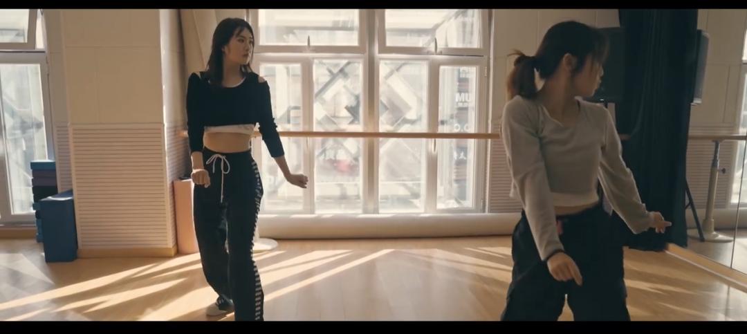 为什么大家只喜欢姐姐不喜欢我,为什么只喜欢姐姐不喜欢妹妹