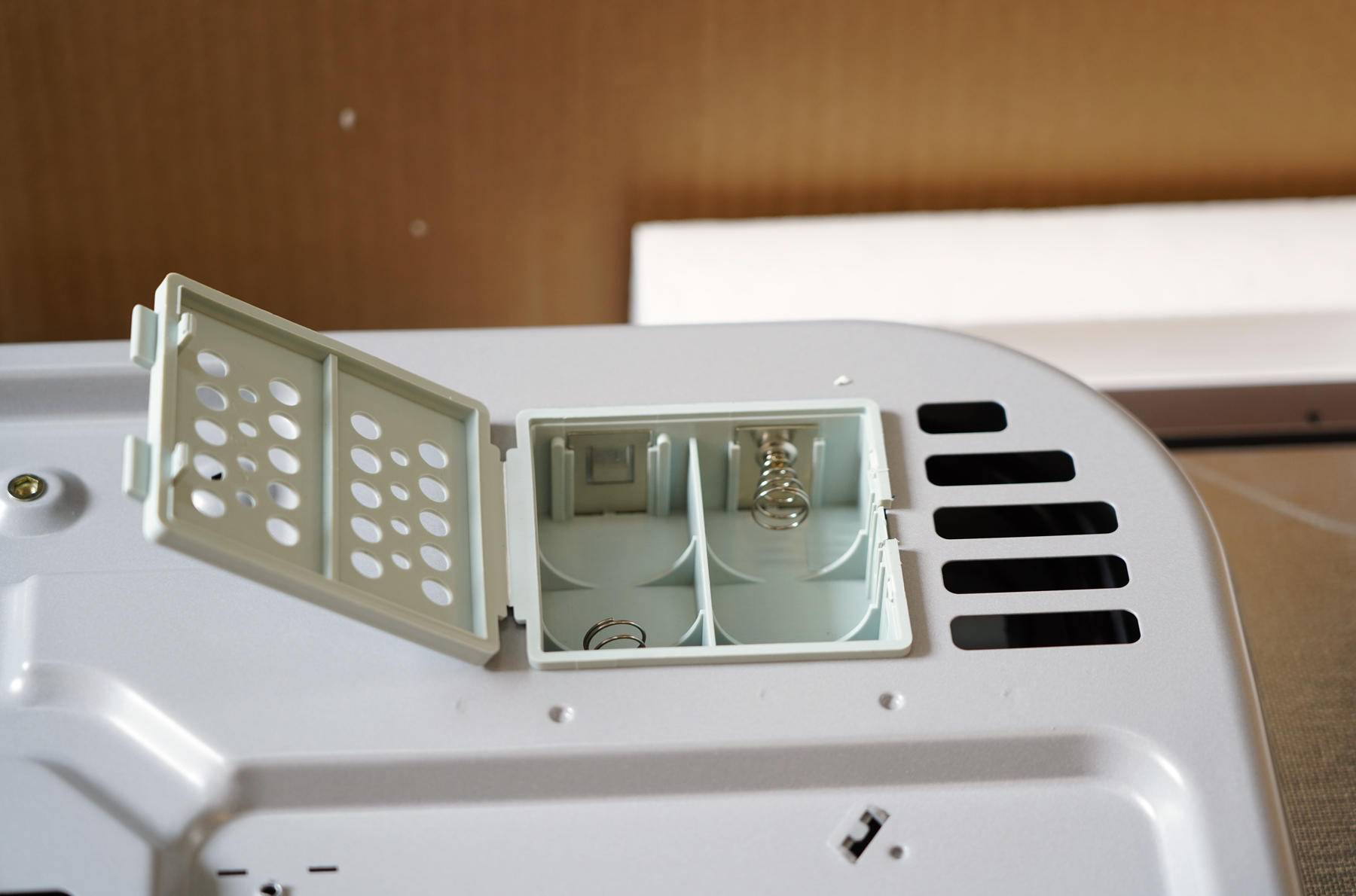 嵌入式燃气灶怎么防油污,嵌入式燃气灶如何选择炉头