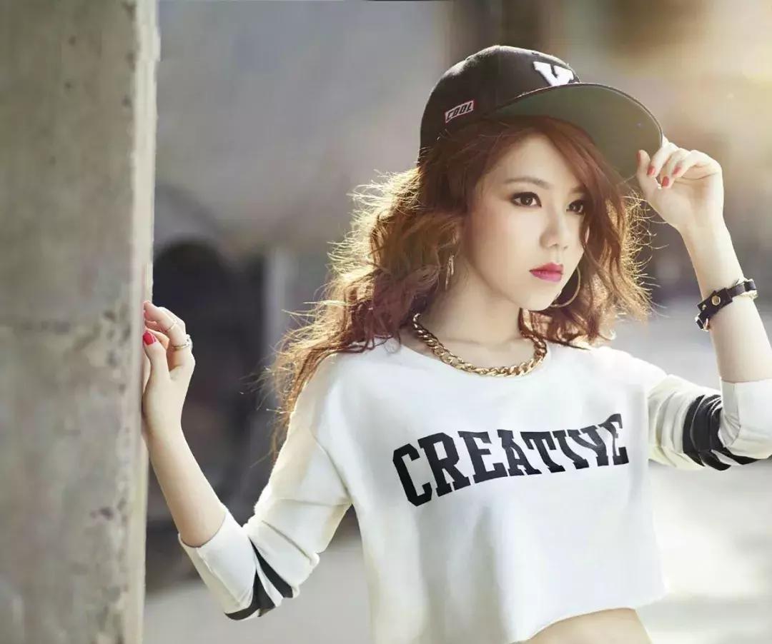 说“我的歌都有爆的潜力”的邓紫棋，才不是一个没有故事的女同学