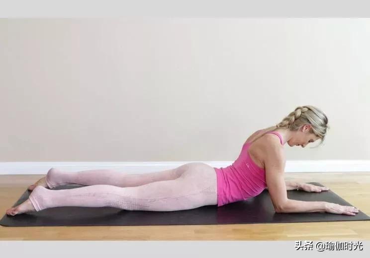 脾胃经络拉伸瑜伽视频,改善脖子后面大包的瑜伽方法