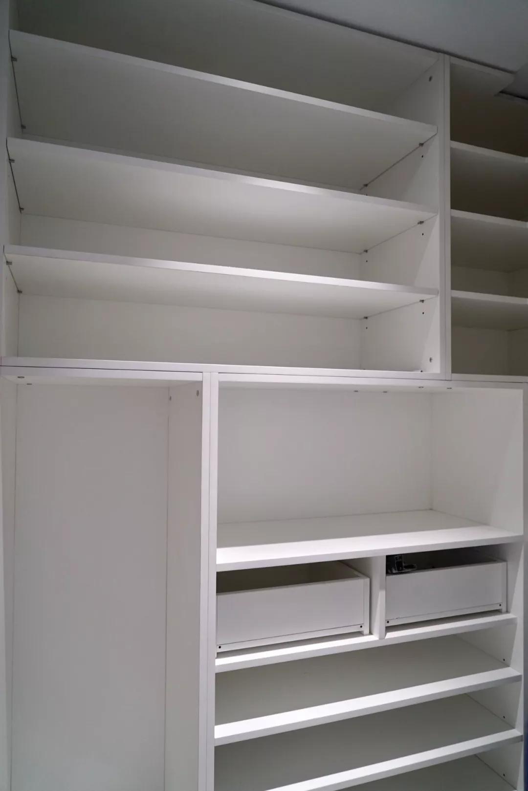 60㎡小屋，我们收了482件衣服，186双鞋子，412本书……