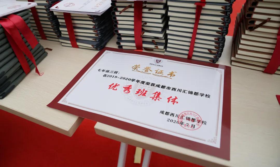 忍不住回想，少年的舞和歌。美如西川汇的你，值得世上最贵的奖杯