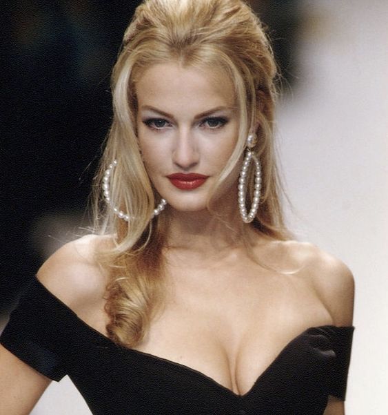 美若天仙却遭家暴毁容,荷兰顶级超模沦落为夜店女郎