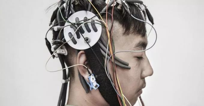 电击、开颅、切脑,为了治病精神病患者受过多少罪