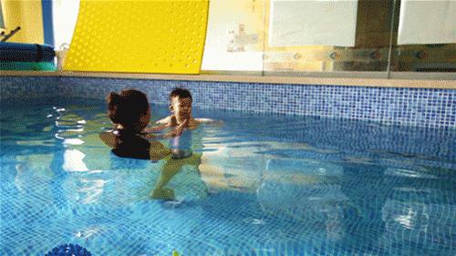 想投资一个游泳馆,想创业小项目