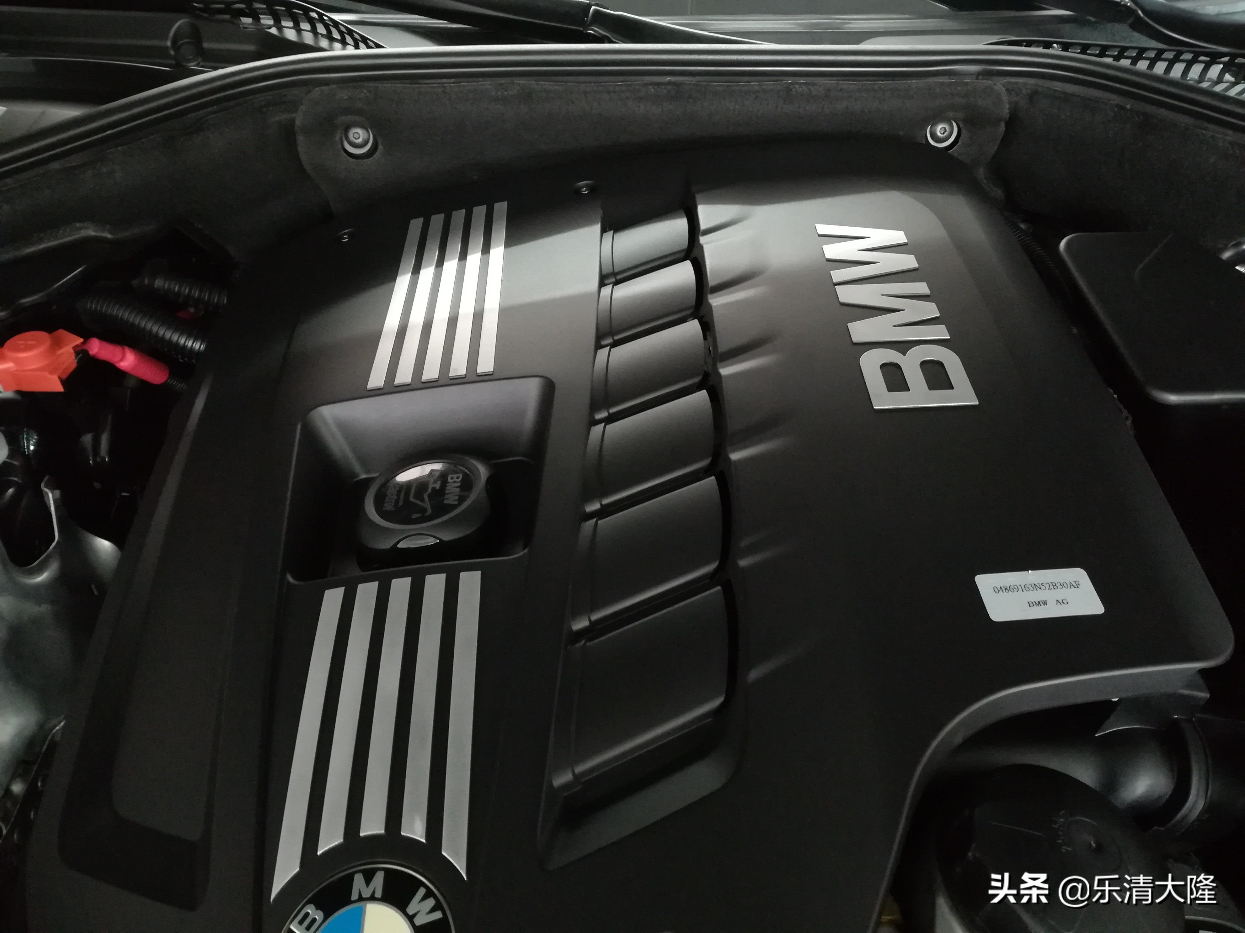 广州宝马7系内饰清洗,宝马7系发动机舱清洗