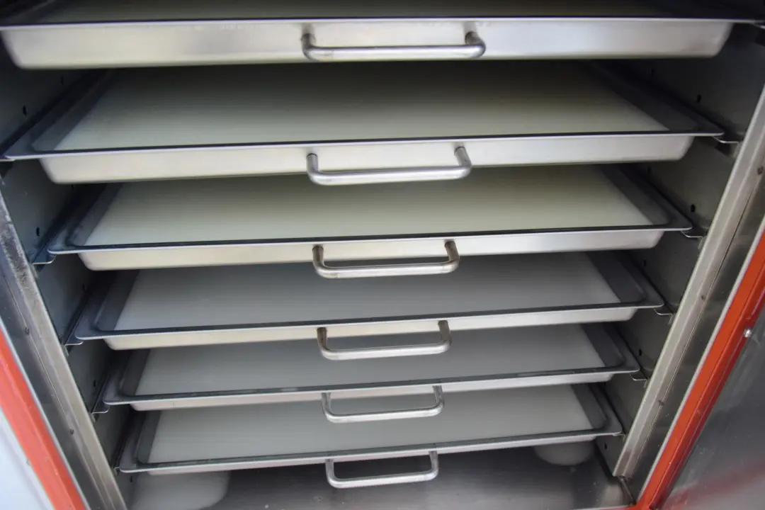 长葛哪医院?一患者非往医生兜里“塞钱”!医生竟“收了”