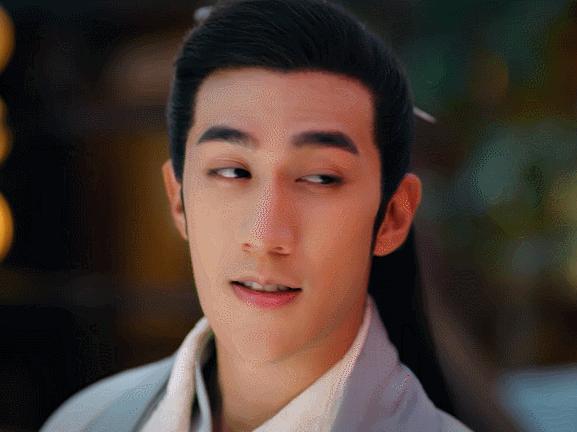 「原创」女主霸占三位男神没完没了的虐,他被戴绿帽,而他成炮灰