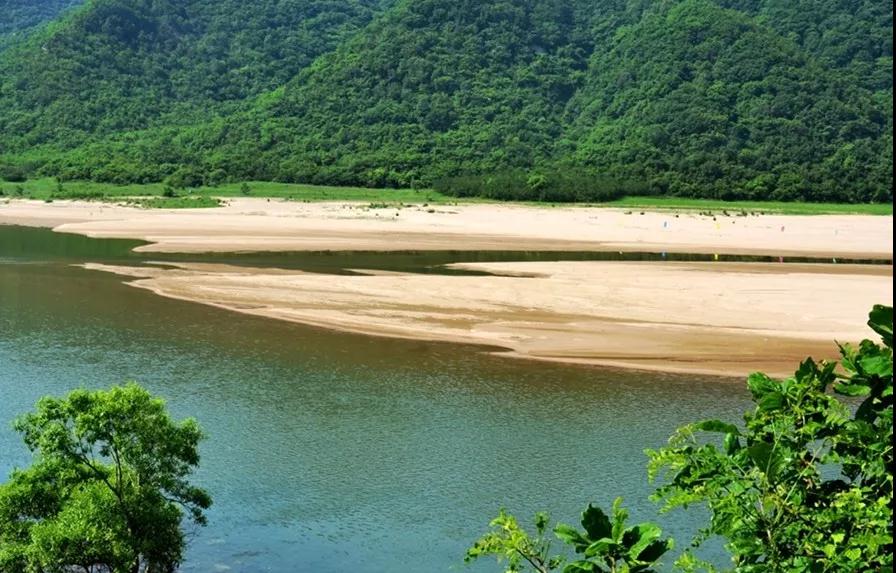 丹东沙里寨金沙湾,沙滩排球锦标赛沈阳直播