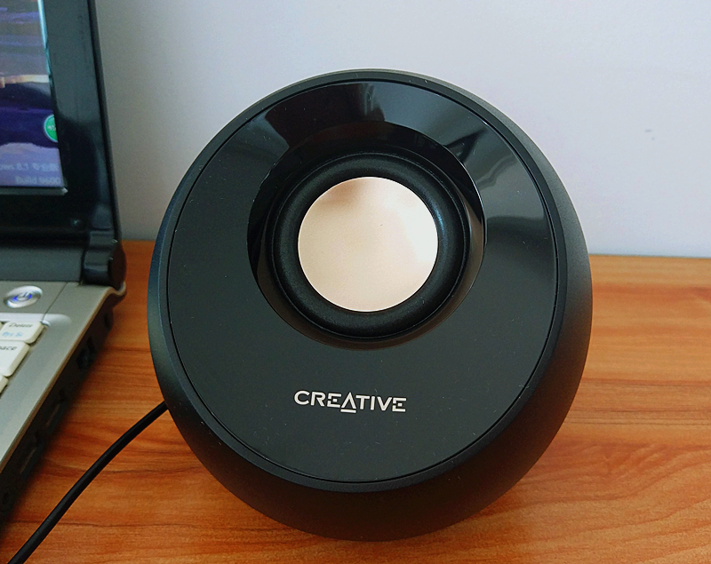 创新2.1音箱,顶级的2.0桌面音箱