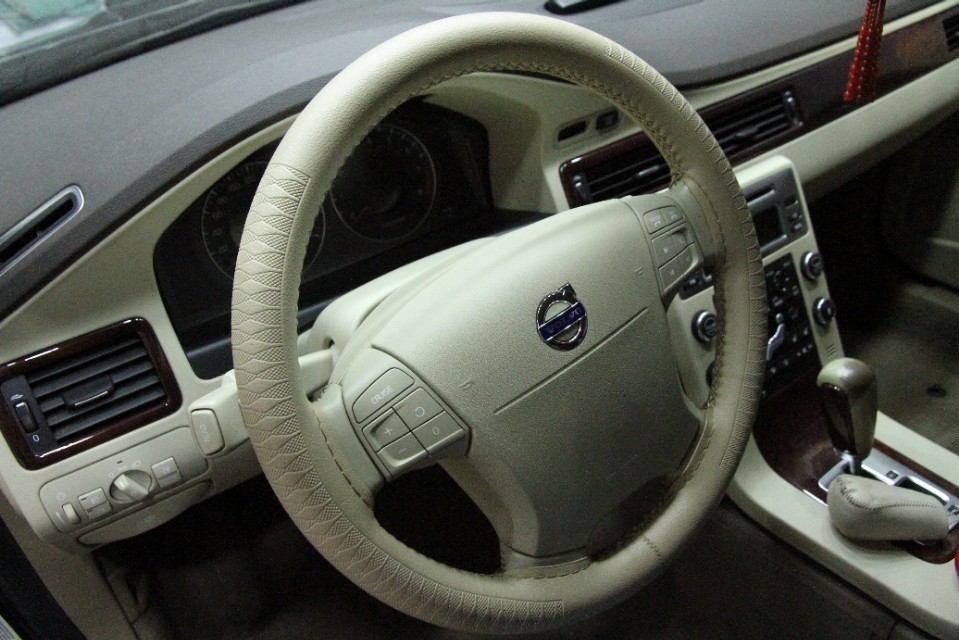 沃尔沃s80l翻新整备上海,沃尔沃s80l老车翻新福鼎