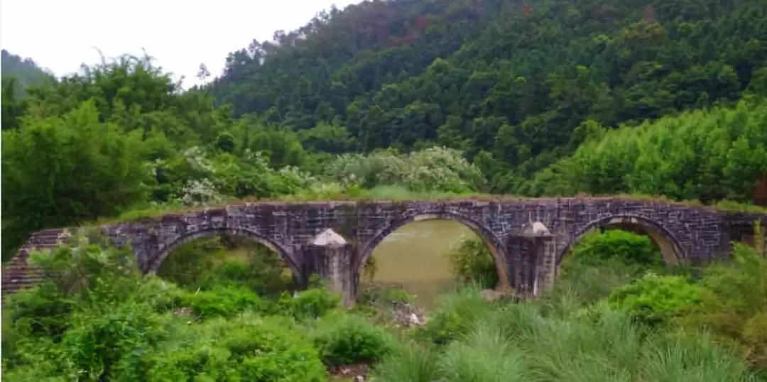 河源养生温泉泡起来！康泉十八·云溪温泉度假村，泡偏硅酸温泉