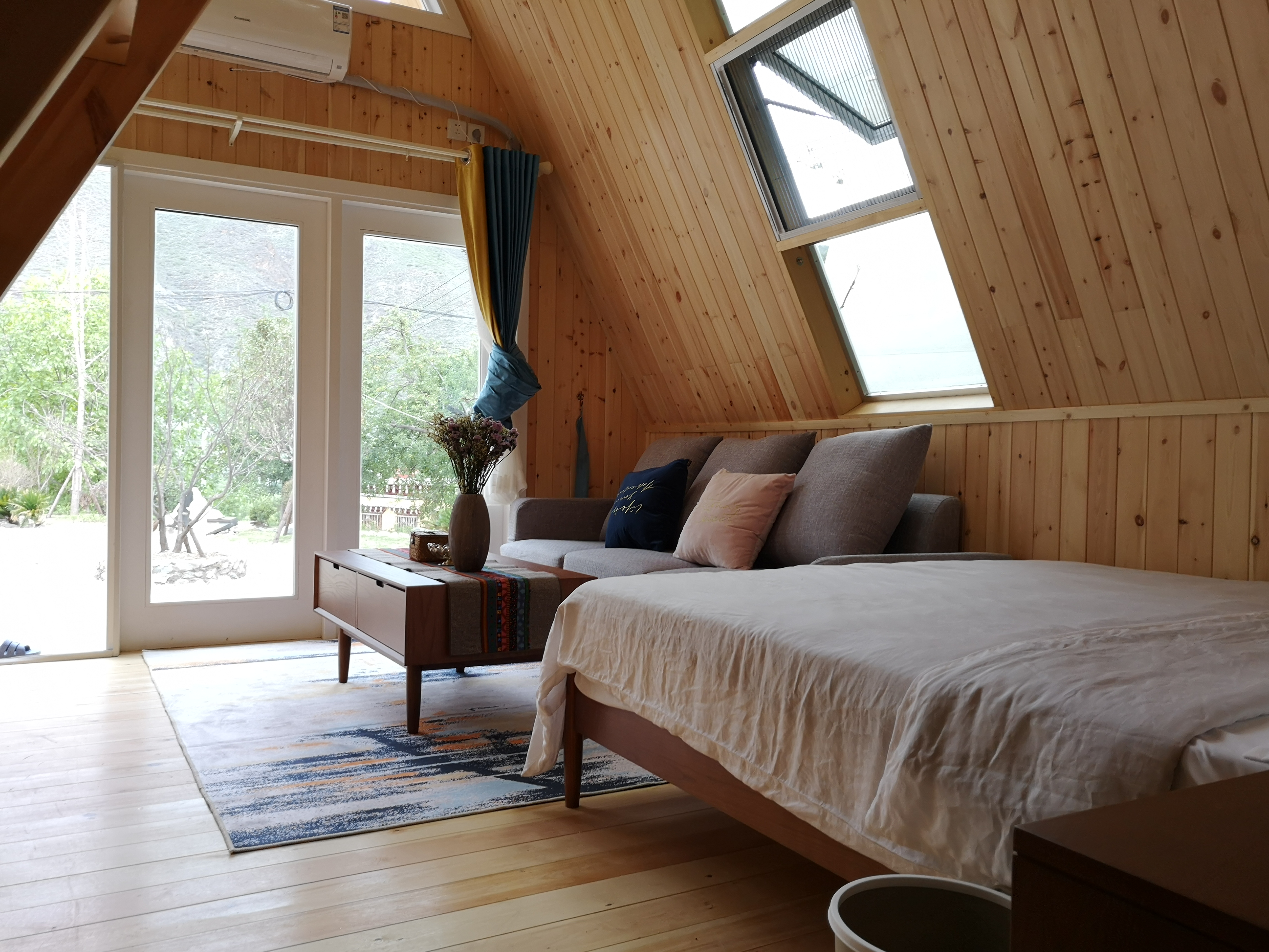 移动小木屋出租多少钱一个月,可移动木屋民宿租赁