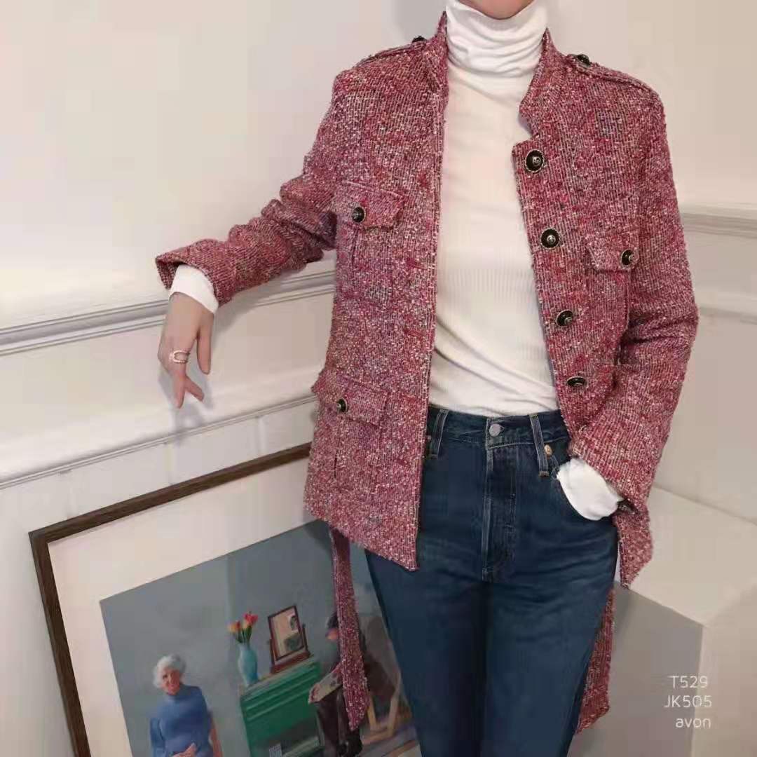 2018年韩国爆火的红蓝两边外套,韩国最新外套穿搭