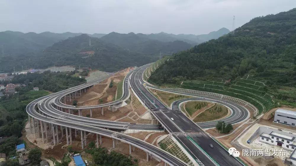 桥见古今视频,桥见英文