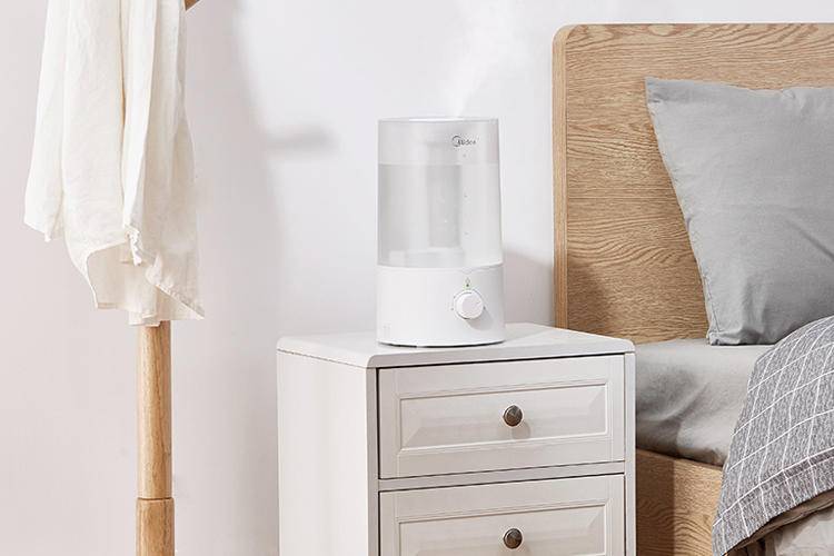 空调房如何给皮肤保湿补水呢,冬季空调屋怎么补水