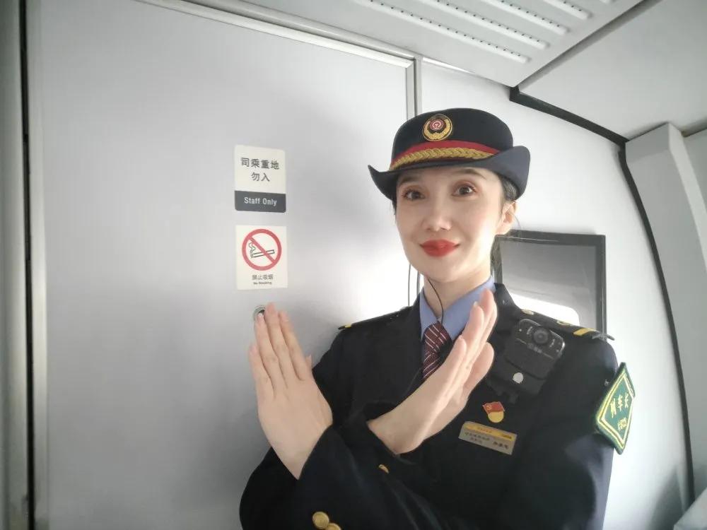 高铁上什么物品不能碰,高铁上有什么设施