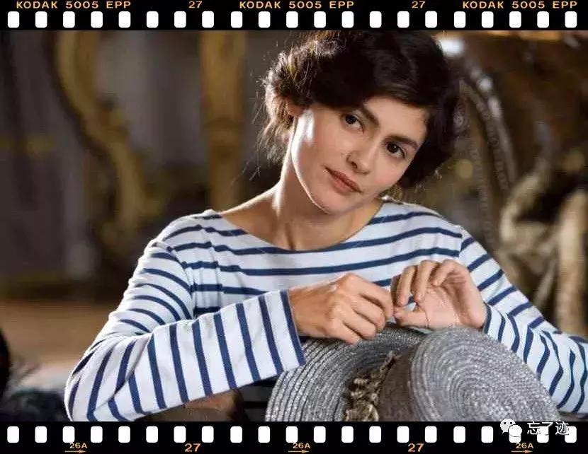 时尚达人必备的经典品-条纹衫,虽简单但不凡