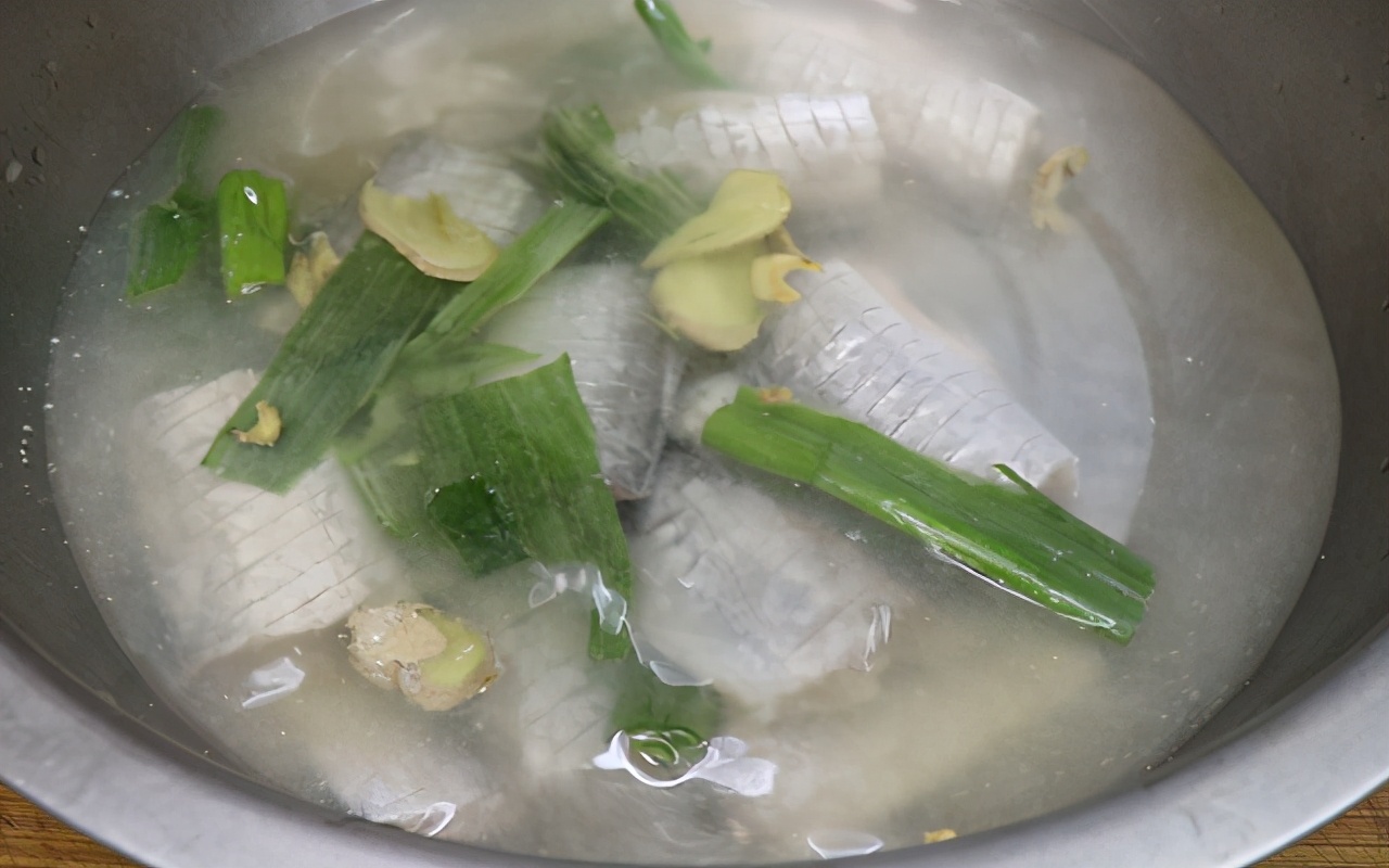 告诉你简单又好吃的带鱼,三分钟让你学会如何吃带鱼