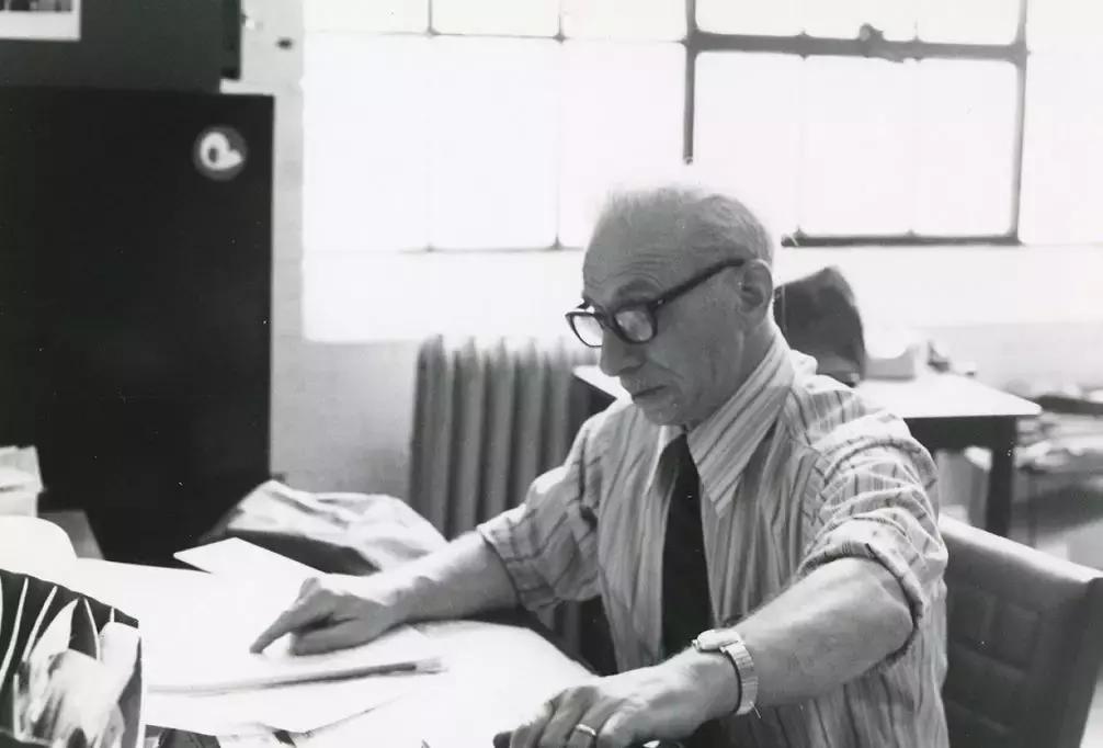 留学生注意!穿加拿大鹅危险了,有人专门抢穿鹅的亚洲人