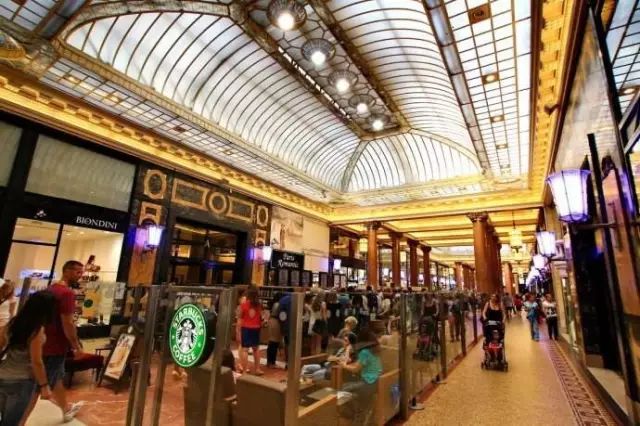 2020香奈儿涨价多少钱,lv和香奈儿那么贵值得买吗