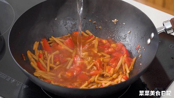 一年卖出70亿！摆摊有它必火，香到城管都要来一碗