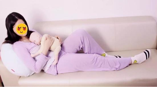 容易堵奶的妈妈如何正确喂奶,堵奶哺乳正确姿势