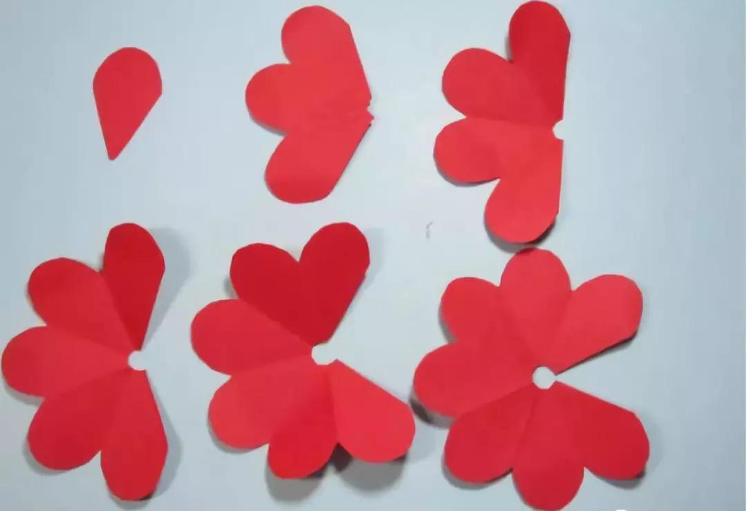 有颜色的玫瑰是怎么做出来的,白玫瑰怎么做七彩玫瑰