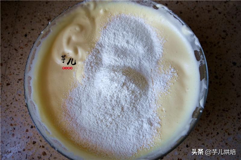 如何做杯子蛋糕好吃,5分钟就可以做好的杯子蛋糕