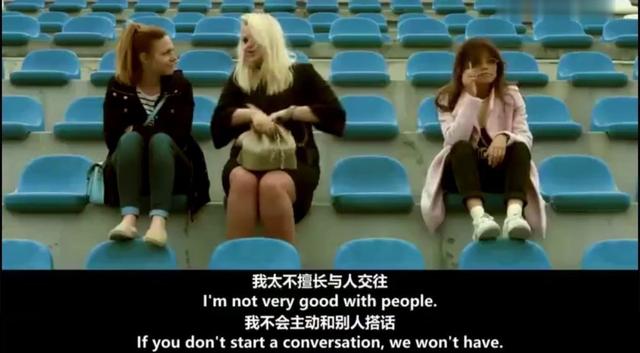 姚晨对曹郁的祝福,章子怡高情商回复姚晨