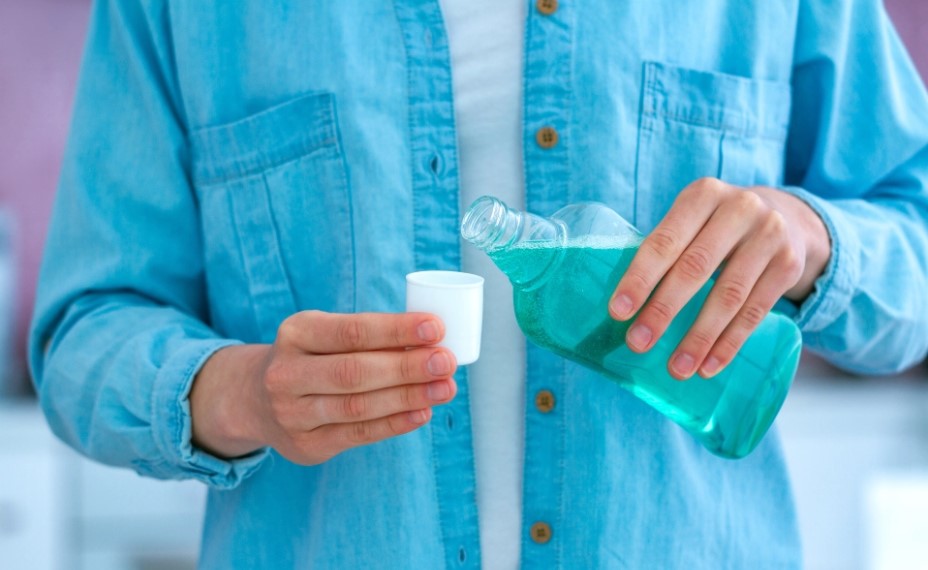 牙齿脱落长期没补牙龈出血怎么办,牙齿一般用什么药膏治疗牙龈出血