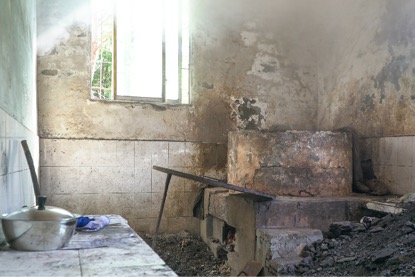 一友公益为四川乐至县明德小学送去“友金厨房”