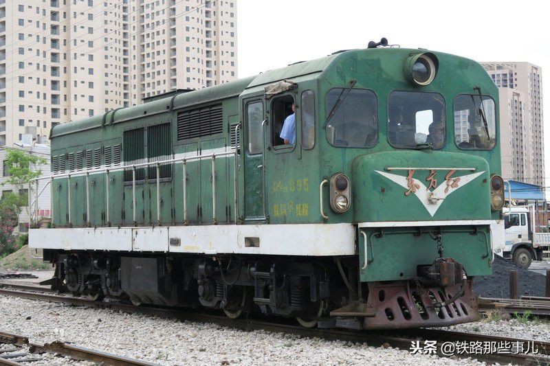 米轨东方红21型内燃机车参数,米轨东方红21型内燃机车图片