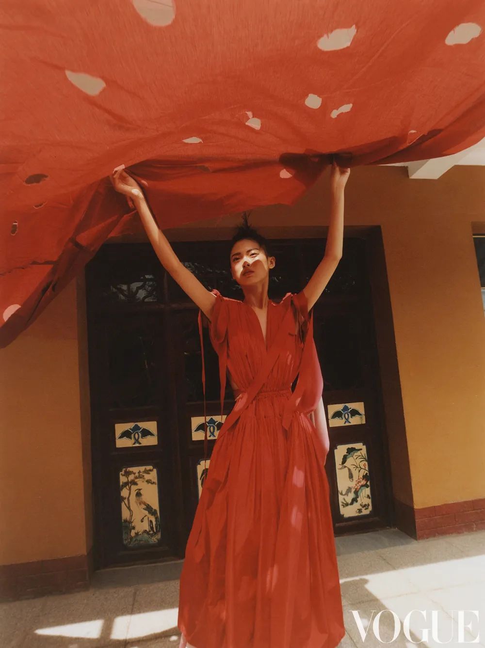 九月刊封面女孩出现了，在最美的张掖丹霞