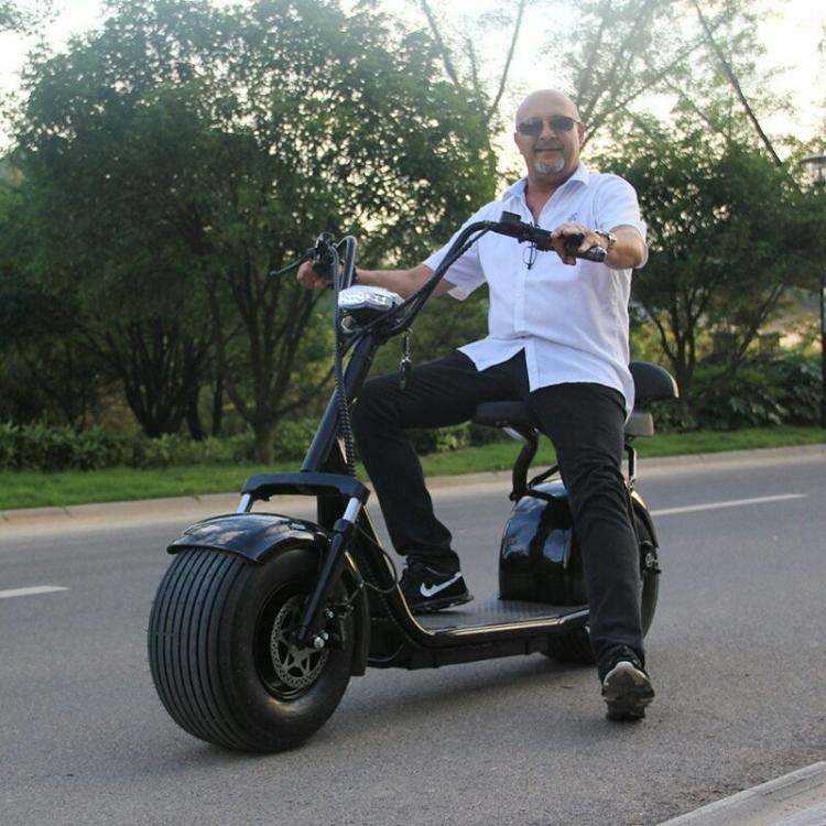 电动车中的另类，用宽轮引爆时尚，“哈雷式”握把不只是炫酷！